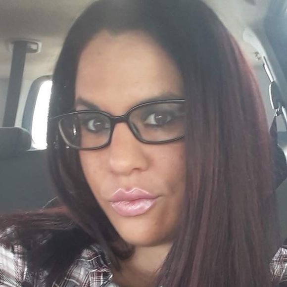 Meet your Posher, Julianne - Picture 1 of 1